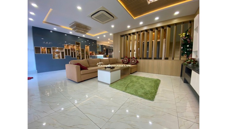 NHANH TAY SỞ HỮU BIỆT THỰ SIÊU ĐẸP–LONG LANH TRÊN ĐƯỜNG THĂNG LONG-DT KHỦNG 150M