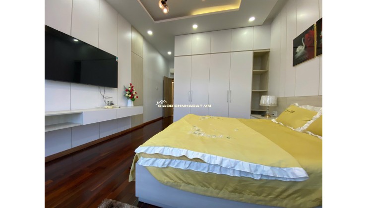 NHANH TAY SỞ HỮU BIỆT THỰ SIÊU ĐẸP–LONG LANH TRÊN ĐƯỜNG THĂNG LONG-DT KHỦNG 150M