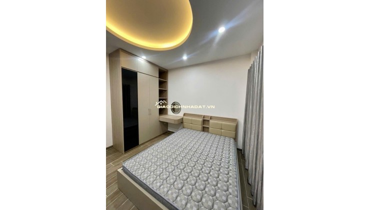 Tòa CCMN Hai Bà Trưng Dòng Tiền 840tr/Năm – Bán Gấp 16.5 Tỷ