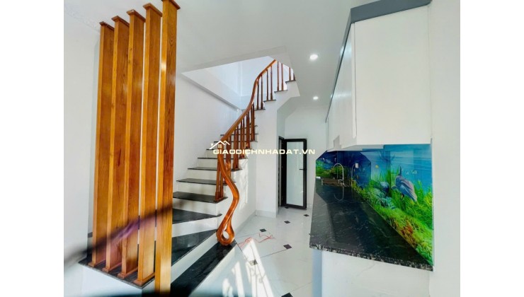 Lô góc - 33m2 - 4 Tầng hiện đại- 3.85 tỷ- Giang Chính- Biên Giang -Hà Đông