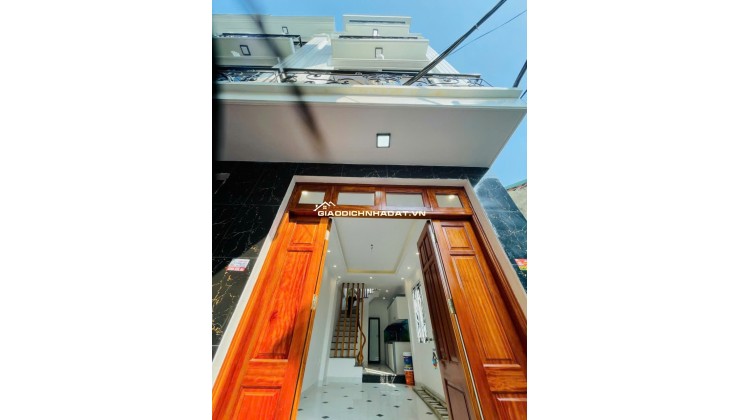 Lô góc - 33m2 - 4 Tầng hiện đại- 3.85 tỷ- Giang Chính- Biên Giang -Hà Đông