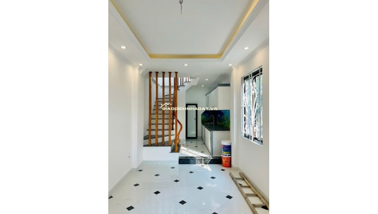 Lô góc - 33m2 - 4 Tầng hiện đại- 3.85 tỷ- Giang Chính- Biên Giang -Hà Đông