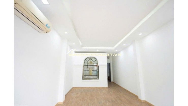 CHO THUÊ NGUYÊN CĂN - HOÀNG DIỆU, Q.4- 65 TRIỆU/ THÁNG