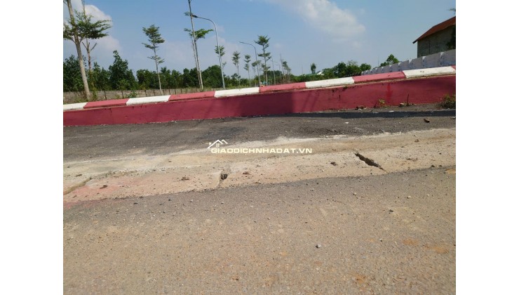 Chính chủ bán đất tại La gián, Cổ đông, sơn tây 100m2 MT 5.50m giá FO cho nhà đầu tư.