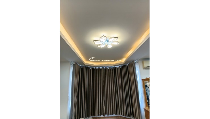 Bán nhà biệt thự khu nam long, Trần Trọng Cung, Q7, 3 lầu, giá tốt