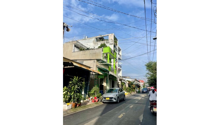 Nhà 4 tầng, hẻm 1 xẹt Đỗ Xuân Hợp, dòng tiền ổn định 10 triệu/tháng, chưa tới 4 tỷ.