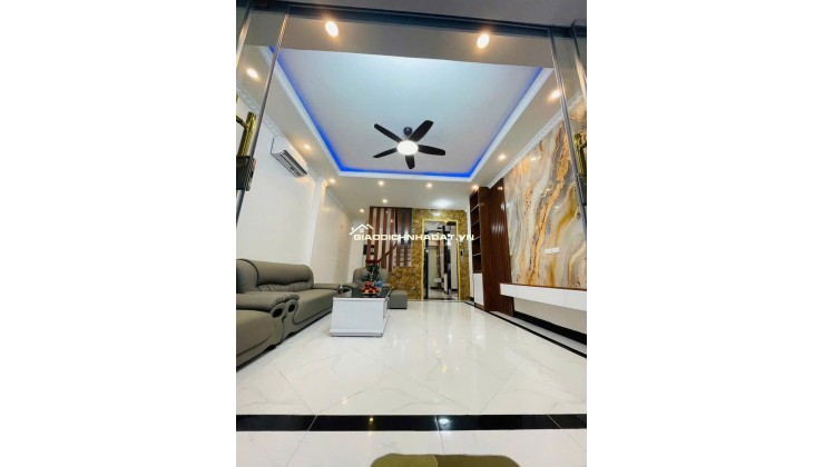 Chính Chủ Bán Nhà MAI DỊCH/Cầu Giấy 38m2 6 Tầng Thang Máy Xây Mới Ô Tô Đỗ Cổng Hơn 10 Tỷ