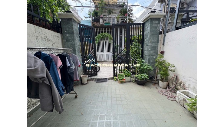 Bán Nhà hẻm 6m đường HàHuy Giáp phường THẠNH LỘC Q12.DT 71m2  5,2tỷ.