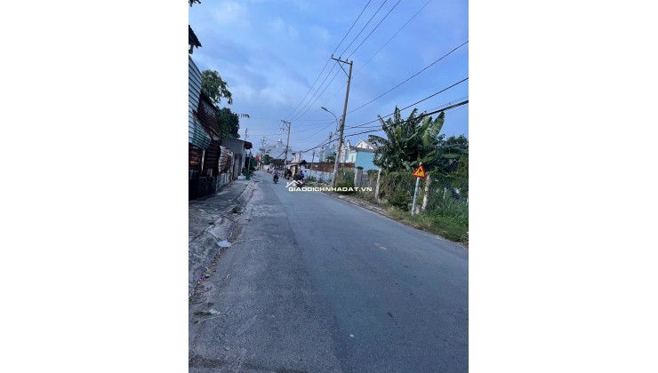 Bán đất thổ cư Hóc Môn, đường Phùng Thị Chuyện, 226m2, SHR, giá 7 tỷ - LH: