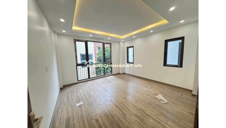Bán nhà 5 tầng đẹp lô góc gần mặt phố Hồ Tùng Mậu, Bắc Từ Liêm 33m2 giá 8.3 tỷ