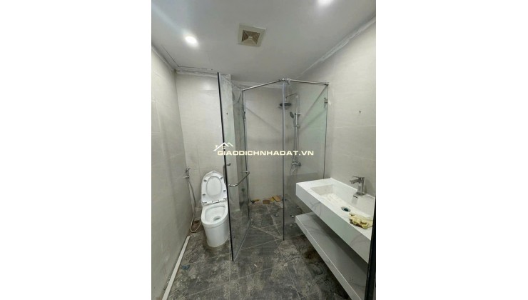 Bán nhà 5 tầng đẹp lô góc gần mặt phố Hồ Tùng Mậu, Bắc Từ Liêm 33m2 giá 8.3 tỷ