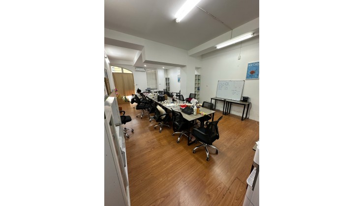 Cho thuê căn nhà mặt phố Hoàng Sâm, Cầu Giấy. DT 47m2 , MT 5m, 9 triệu/tháng. LH: 0916109086