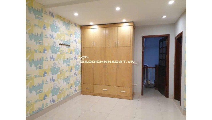 NHÀ PHỐ - 4  TẦNG- 39m2 – 6.9 TỶ-- HUỲH THÚC KHÁNG – HÀ ĐÔNG