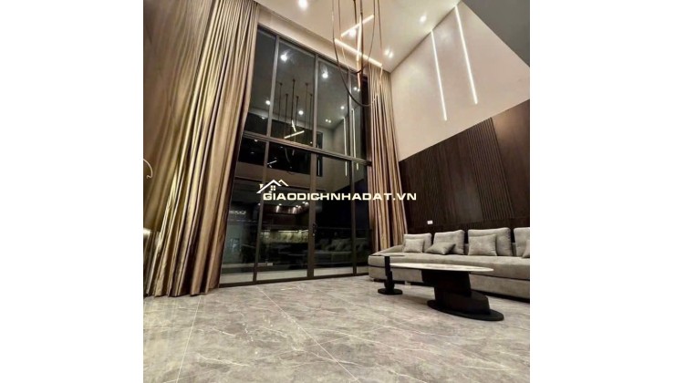 NHÀ XÂY MỚI CẦU GIẤY- 6 TẦNG THANG MÁY- DT 42M2- GẦN Ô TÔ- HƠN 9 TỶ