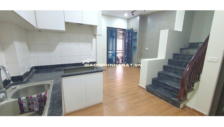 BÁN GẤP NHÀ- 36 M2- 5 TẦNG- QUAN NHÂN – THANH XUÂN- 6,85 TỶ