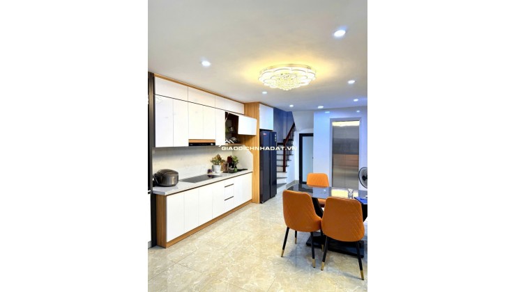 BÁN NHÀ -35M2-6 TẦNG – NGÕ CHỢ KHÂM THIÊN – SIÊU ĐẸP.