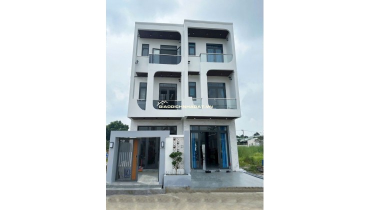 NHÀ 3 TẦNG HIỆN ĐẠI MỚI XÂY TẠI BÌNH CHÁNH – CHỈ 2,7 TỶ