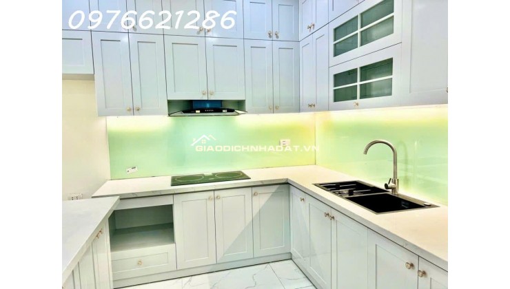 BÁN NHÀ 59M² GẦN CẦU CHUI – NGUYỄN VĂN CỪ, Ô TÔ ĐỖ CỔNG – DÂN XÂY 3 TẦNG CHẮC CHẮN, GIÁ CHỈ HƠN 6 TỶ