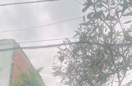 Căn nhà 4x28, CN 103m2. : 4 tỷ 650 triệu,