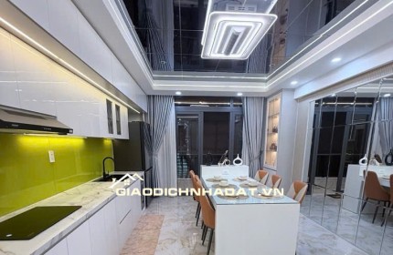 Bán nhà đường Phan Huy Ích hẻm xe hơi 5 lầu - nhỉnh 12 tỷ