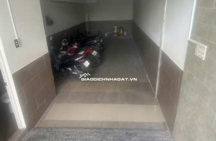 Chính chủ cho thuê tầng hầm + tầng lửng mặt tiền Hoa Cúc Phú Nhuận