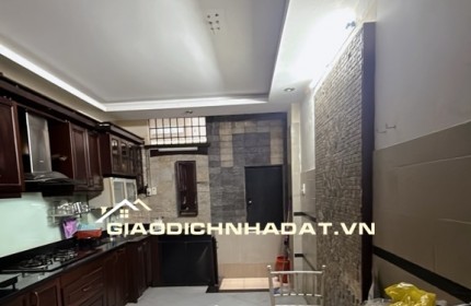  SIÊU PHẨM MẶT TIỀN TỈNH LỘ 10 - 5 TẦNG THANG MÁY - CHỐT NHANH KẺO LỠ!