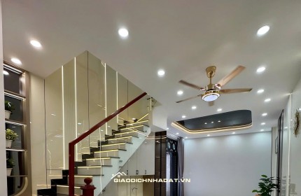 HẺM QUANG TRUNG – NHÀ MỚI 3 TẦNG GIÁ CHỈ 6.8 TỶ. LH:0779351867 – 0764071867.