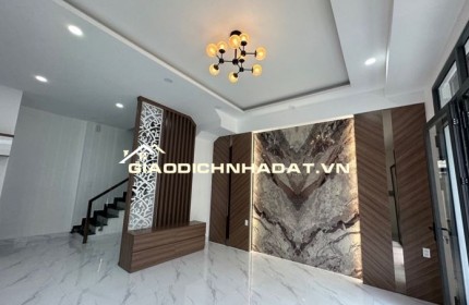 BÌNH TÂN - LÔ GÓC HAI MẶT TIỀN - KẾT CẤU 4 TẦNG BTCT - HẺM XE HƠI ĐỖ CỬA - NHÀ MỚI VÀO Ở NGAY - FULL NỘI THẤT SỊN SÒ - NHỈNH 6 TỶ