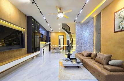 BÁN NHÀ 3 TẦNG MẶT TỀN 7M5 HOÀ MINH_7,6 TỶ_FULL NỘI THẤT CAO CẤP