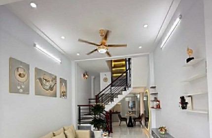 NHÀ ĐẸP TÂN BÌNH 2 MẶT TIỀN - HXH - 3 TẦNG - 42M2 - 4PN - VỊ TRÍ CỰC ĐẸP - CHỈ 4.9 TỶ