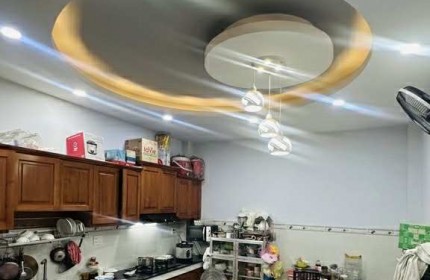 NHÀ CHÍNH CHỦ - CHỈ 5 PHÚT QUA QUẬN 1, QUẬN 5, QUẬN 3 - TRUNG TÂM THÀNH PHỐ - 9 TỶ - 70M2 Âu Dương Lân, Phường 3, Quận 8
