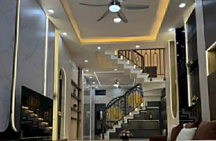 SIÊU PHẨM NHÀ MỚI TẶNG FULL NỘI THẤT- HẺM XE HƠI THÔNG 1 TRỤC - 61M2 - CHỈ 8.4 TỶ