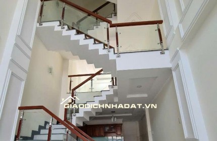 NHÀ ĐẸP TRUNG TÂM TP. THỦ ĐỨC XE HƠI ĐỖ CỬA – GIÁ CHỈ NHỈNH 11 TỶ