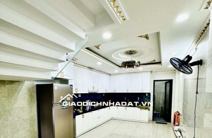Vị trí sầm uất, xách vali vào ở liền. Tây lân bình tân