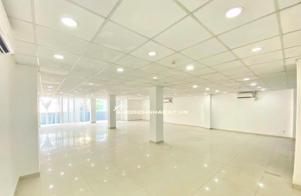 Cho thuê văn phòng sàn 154m2 view kính sáng tại Nguyễn Xí - Bình Thạnh