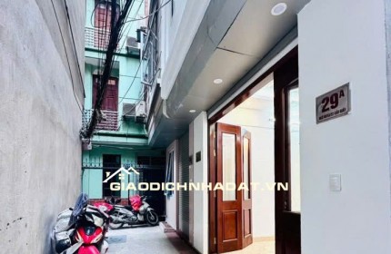 Bán Nhà Dân Xây Lô Góc Ngõ 68 Cầu Giấy 47m2 5 Tầng Hơn 11 Tỷ