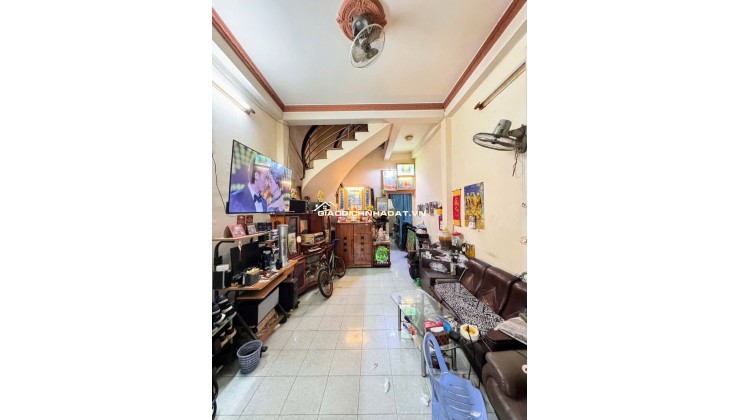 Bán nhà Hẻm ô tô ngay phố ẩm thực Phú Thọ Hòa, 67m2, 2 tầng, Vị trí kinh doanh, Chỉ 7tỷ nhỉnh