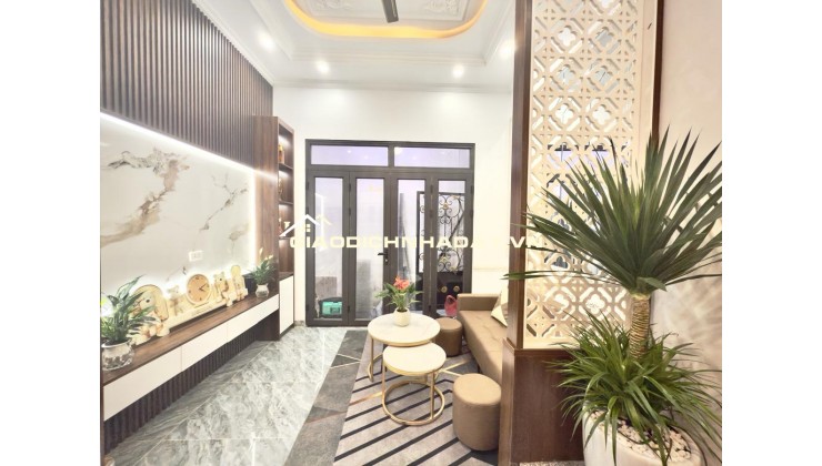 Bán nhà phố Lò Đúc TT quận Hai Bà Trưng, 30m ra mặt phố ,  35m, 5 tầng, nhà đẹp, full nội thất , 7.5 tỷ