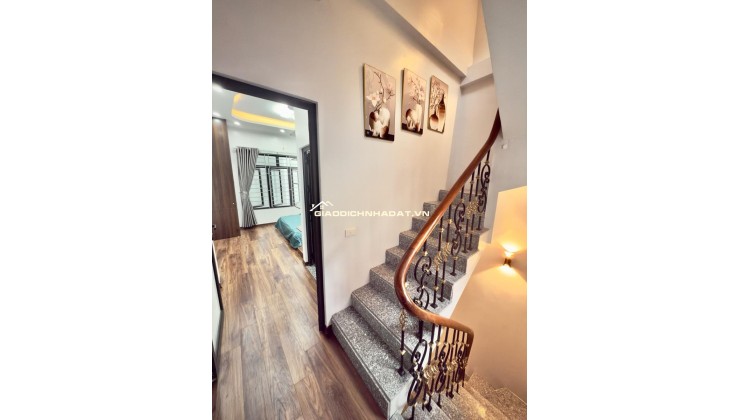 Bán nhà phố Lò Đúc TT quận Hai Bà Trưng, 30m ra mặt phố ,  35m, 5 tầng, nhà đẹp, full nội thất , 7.5 tỷ