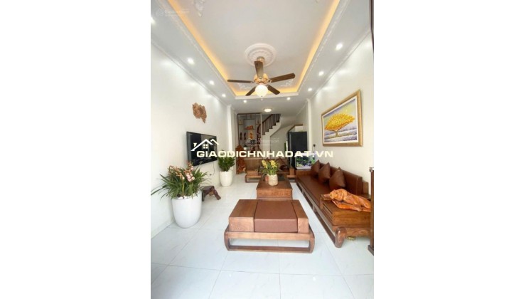 BÁN NHÀ 5 TẦNG, XUÂN ĐỈNH - BẮC TỪ LIÊM. SỔ VUÔNG, Ô TÔ ĐỖ CỔNG. GIÁ NHỈNH 4 tỷ