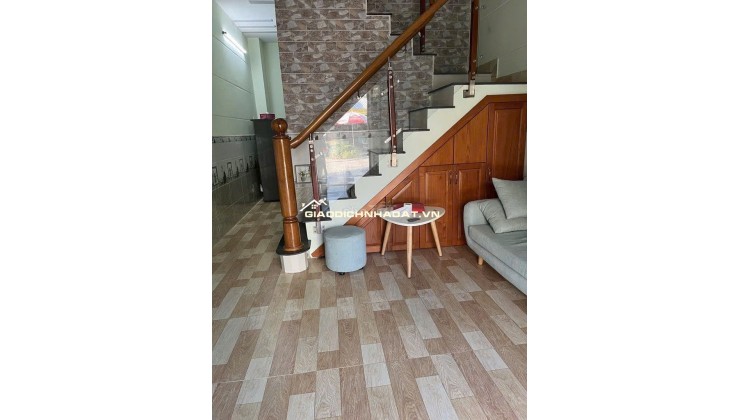 Cho thuê nhà 1 trệt 2 lầu hẻm xe hơi Huỳnh Tấn Phát Nhà Bè