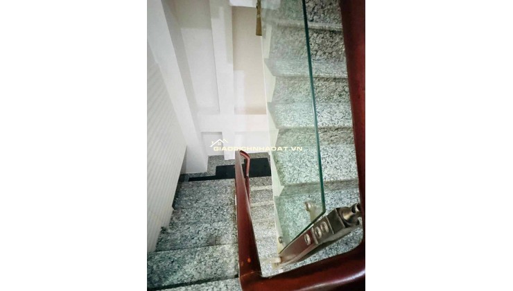 Bán nhà Trần Quý Quận 11, 4 tầng BTCT 4PN chỉ nhỉnh 5 tỷ