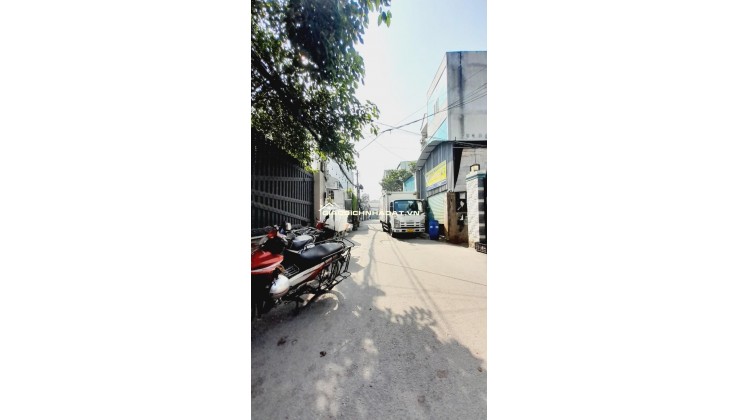 Bán nhà đường Lô C ngang 6m - 104m2 thổ cư gần chợ Tam Bình - 3.4 tỷ