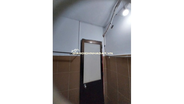 Chính chủ cần bán căn hộ chung cư H1 tại 243 Hoàng Diệu, Phường 9, Quận 4