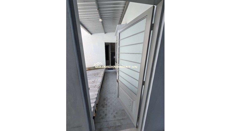 Phòng trọ kiểu cc mini Q.4 có ban công, chỉ hơn 3Tr/tháng,rộng rãi, sạch sẽ.