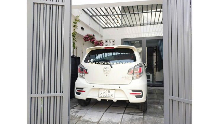 CHUYỂN CÔNG TÁC CẦN BÁN NHÀ MỚI XÂY, THIẾT KỆ HIỆN ĐẠI SANG TRỌNG, DTSD 300m2, P.TÂN TẠO(MỚI)