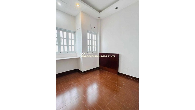 Bán nhà Trần Quý Quận 11, 4 tầng BTCT 4PN chỉ nhỉnh 5 tỷ