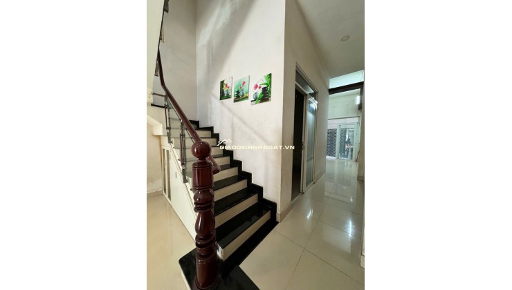 Cho thuê nhà MT đường số 11 P.BHH Bình Tân đúc 2.5 tấm 4pn