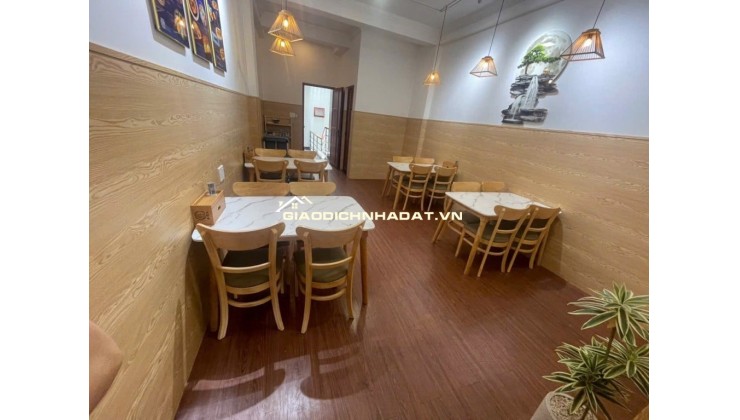 Cho thuê mặt bằng 140 m² mặt tiền 61 phan huy ích p 15 q tân bình