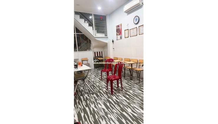 Bán nhà sát mặt Tiền Tân Hương, Hẻm 5m xe tải thông, 49m2, 3 tầng, Chỉ 7 tỷ xíu